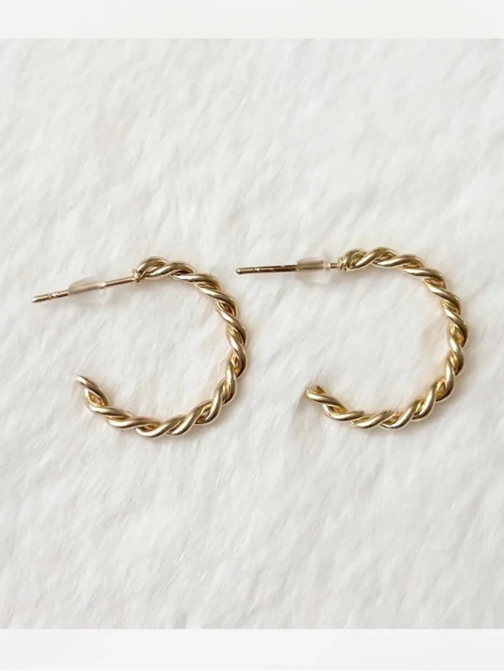 5/$15 🩷 MUST BUNDLE Twisted Gold Hoop Earrings - Women Jewelry
